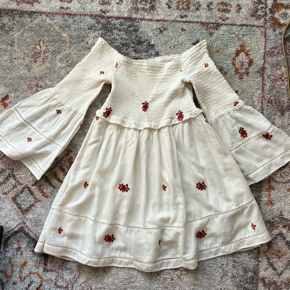 Strapless linen bell sleeve free people dress with red and orange flowers